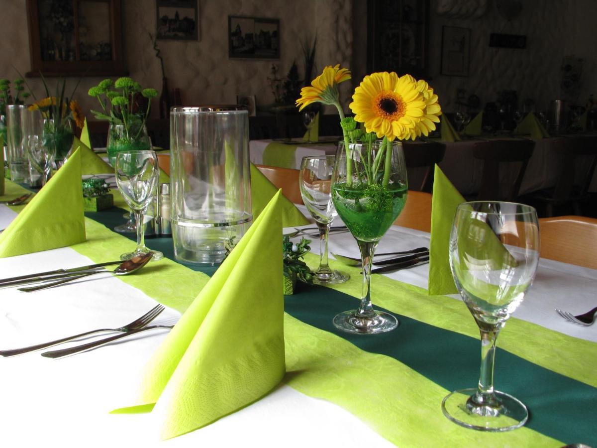 Restaurant / Pension Mainzer Tor Alsfeld Exteriör bild