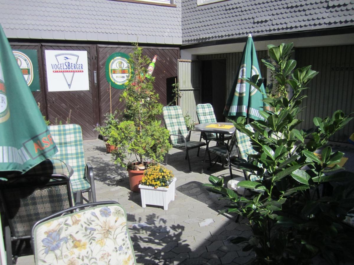 Restaurant / Pension Mainzer Tor Alsfeld Exteriör bild